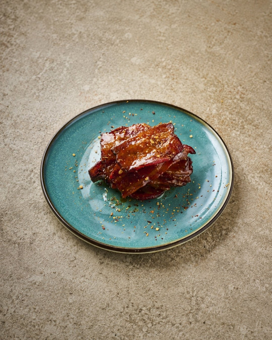 Millionærens bacon i airfryer — karamelliseret bacon med brun farin
