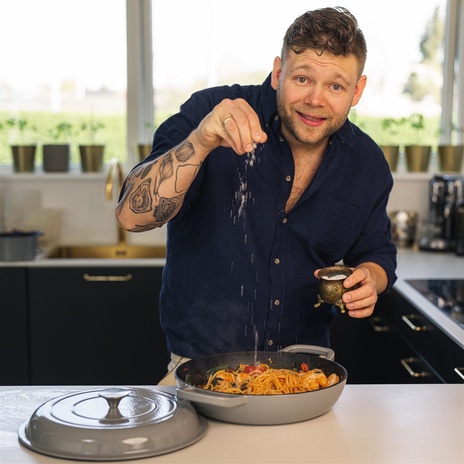 Støbejern – gryder, pander & sautergryder