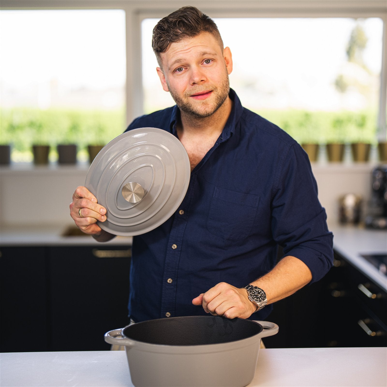 Støbejerns Oval Gryde, Emaljeret - 30x22,5cm *DEMO*