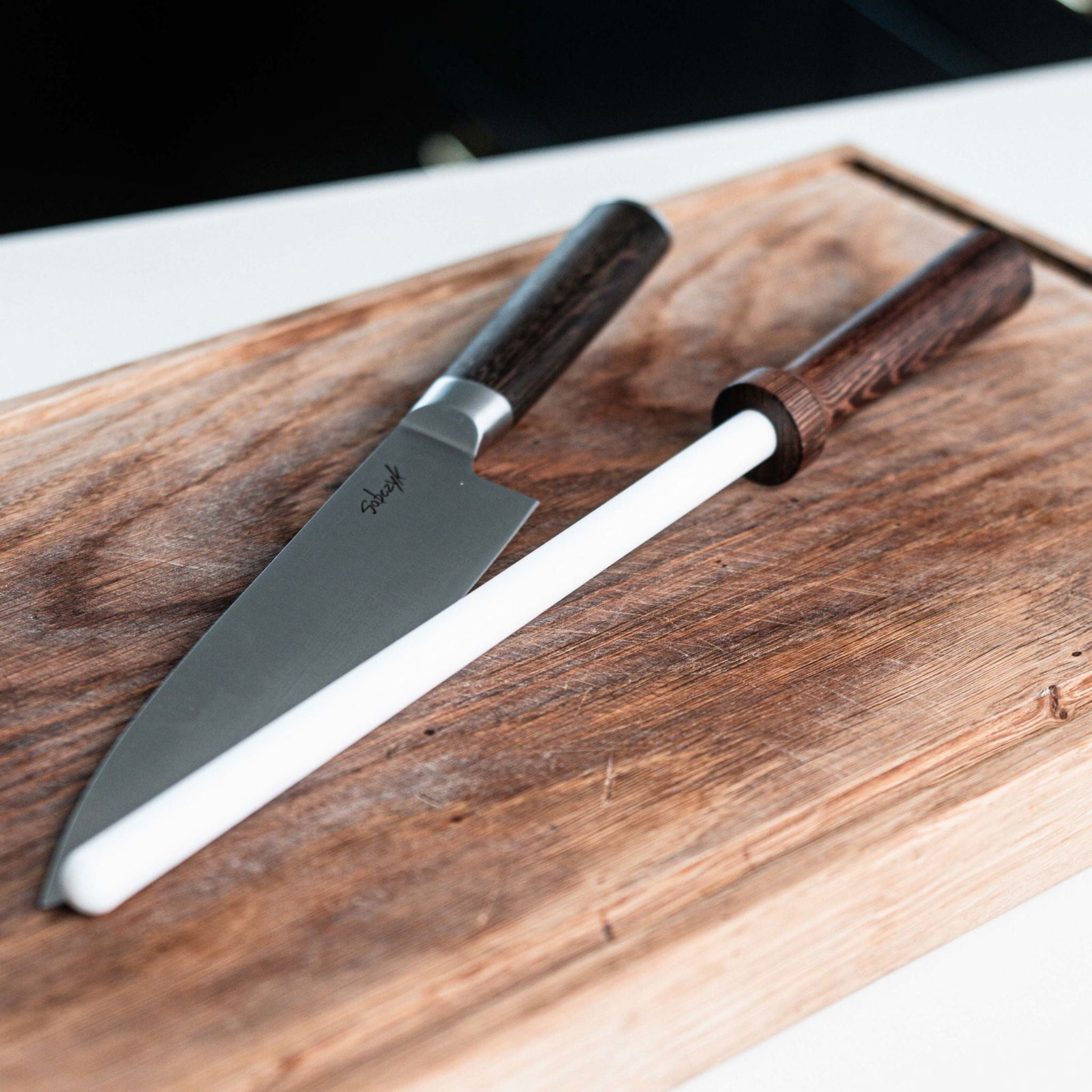 Keramisk strygestål