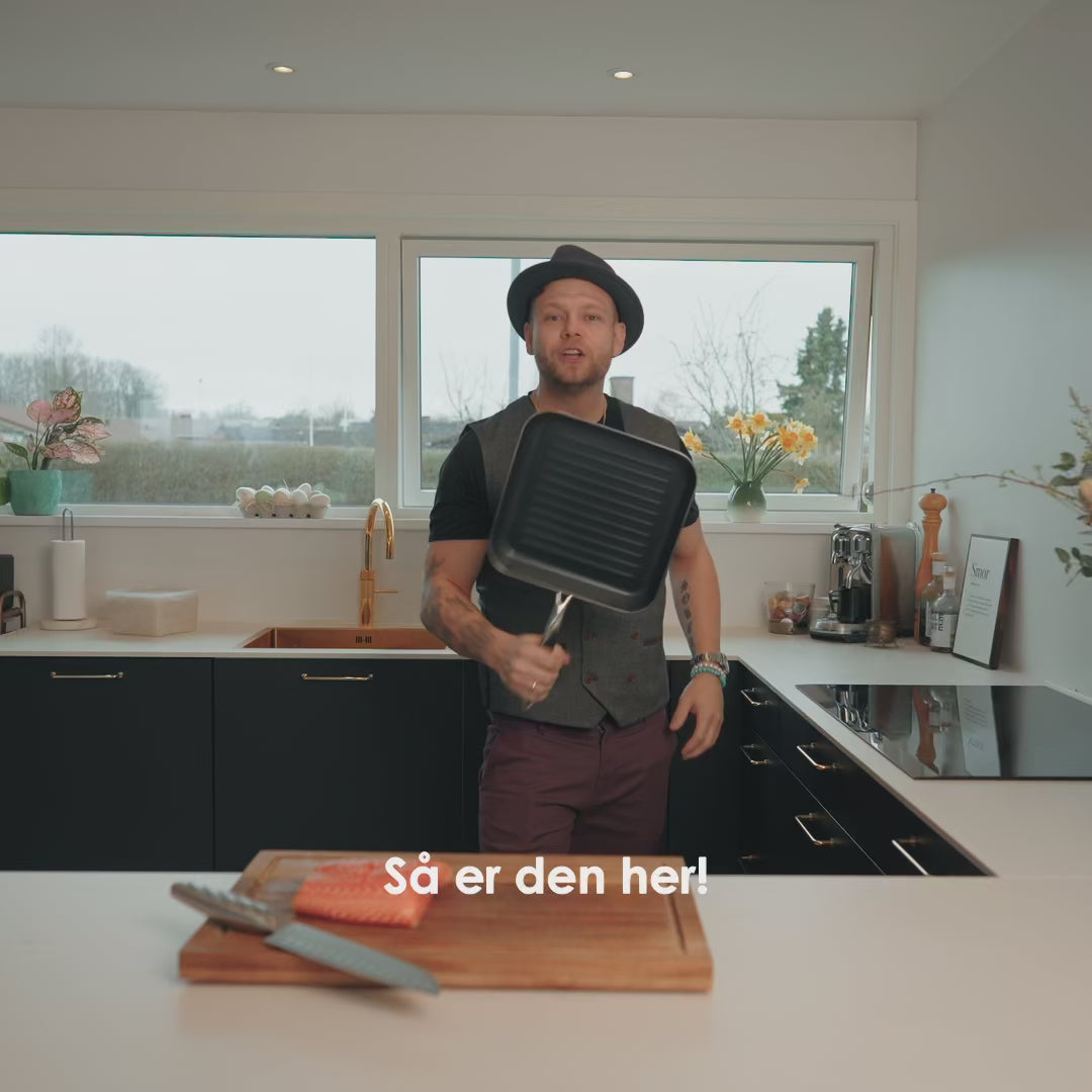 Indlæs video: Hybrid Grillpande 28x28cm