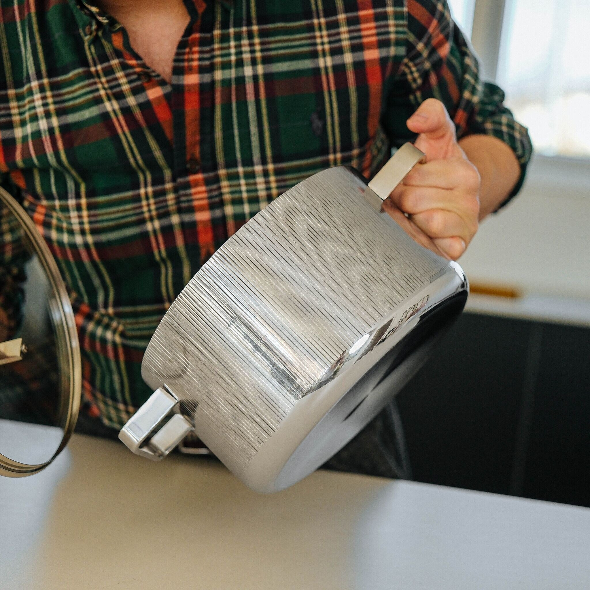 Stria Gryde m. låg Ø24cm – 6L